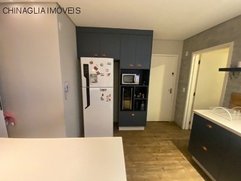 Apartamento à venda com 3 quartos, 140m² - Foto 4