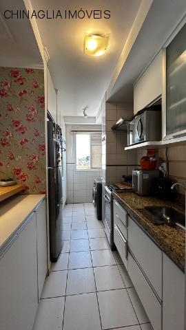 Apartamento à venda com 2 quartos, 61m² - Foto 2