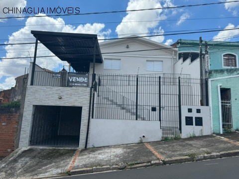 Casa à venda com 3 quartos, 180m² - Foto 2