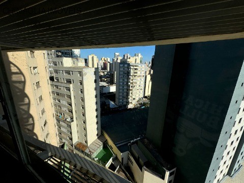 Apartamento à venda com 3 quartos, 128m² - Foto 2