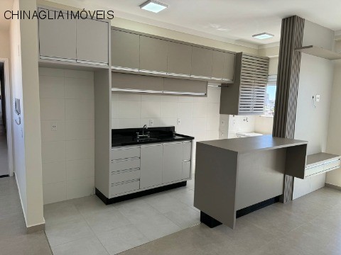 Apartamento para alugar com 2 quartos, 65m² - Foto 7