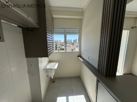 Apartamento para alugar com 2 quartos, 65m² - Foto 13