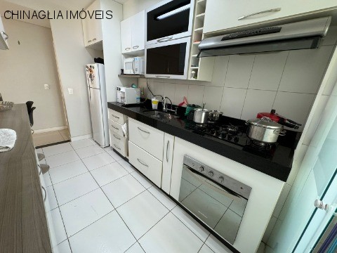 Apartamento para alugar com 2 quartos, 77m² - Foto 2