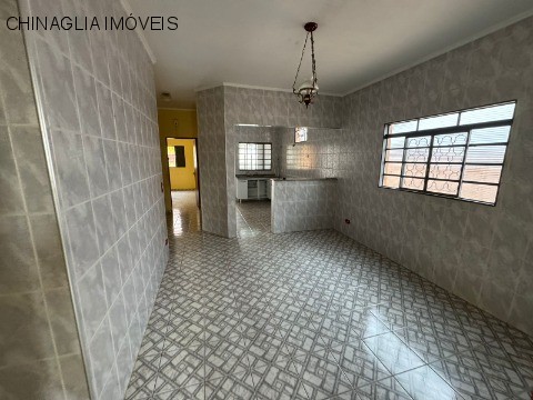 Casa à venda com 2 quartos, 125m² - Foto 4