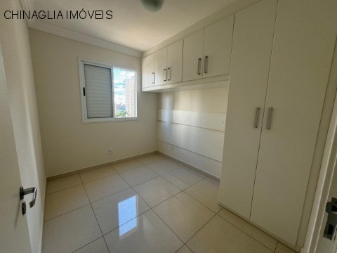 Apartamento para alugar com 3 quartos, 77m² - Foto 9