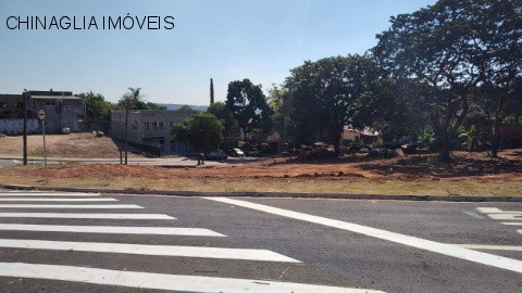 Loteamento e Condomínio, 1842 m² - Foto 1