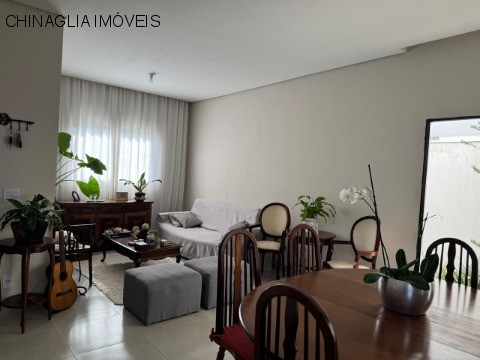 Casa, 3 quartos, 200 m² - Foto 1