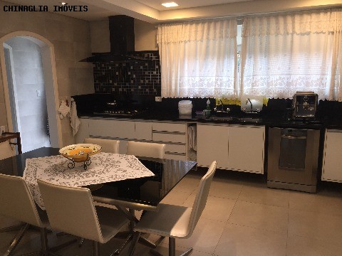 Casa à venda com 3 quartos, 1500m² - Foto 49