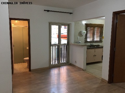 Apartamento à venda com 2 quartos, 73m² - Foto 2