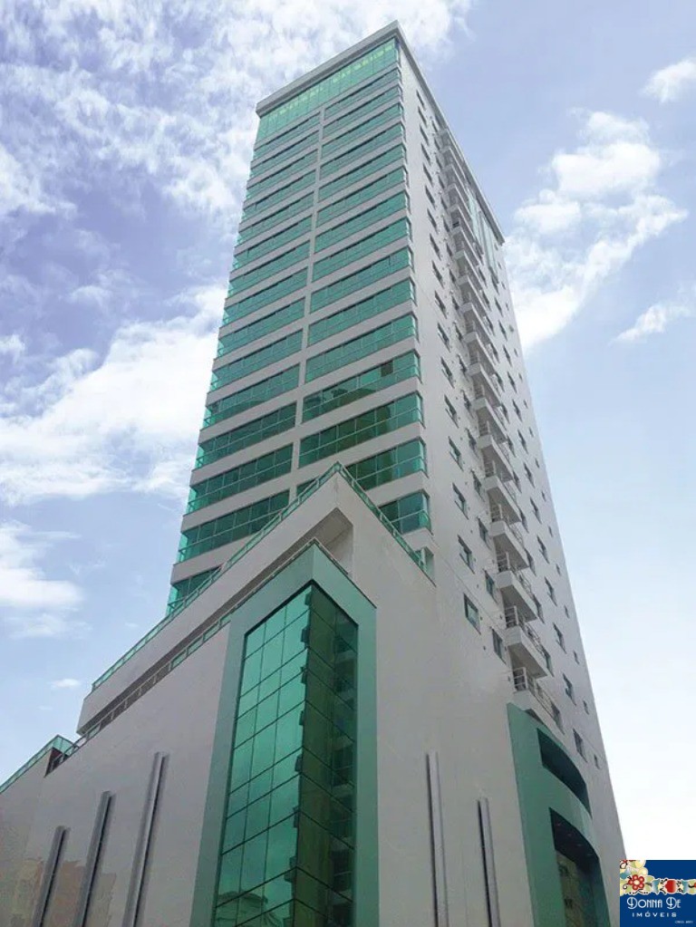 EDIFÍCIO CHÂTEAU MONTMARTRE - APARTAMENTO 04 SUÍTES - MOBILIADO - ALTO PADRÃO - NA AV. BRASIL.