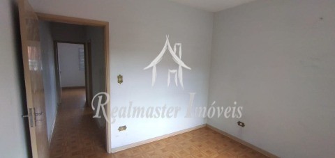 Casa à venda com 2 quartos, 111m² - Foto 2