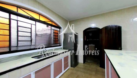 Casa à venda com 3 quartos, 238m² - Foto 20