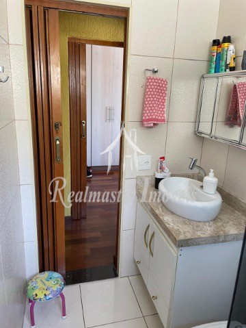 Apartamento à venda com 2 quartos, 62m² - Foto 2