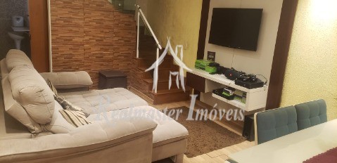 Casa à venda com 2 quartos, 108m² - Foto 2