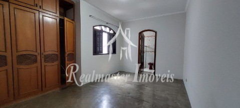 Casa à venda e aluguel com 4 quartos, 540m² - Foto 11