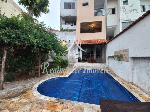 Prédio Inteiro à venda com 6 quartos, 650m² - Foto 1