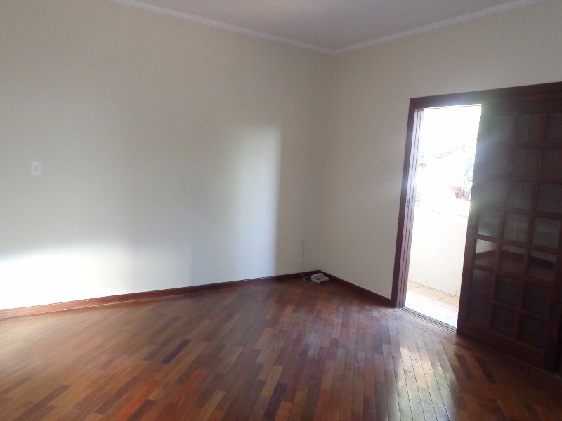 Casa à venda com 3 quartos, 275m² - Foto 11