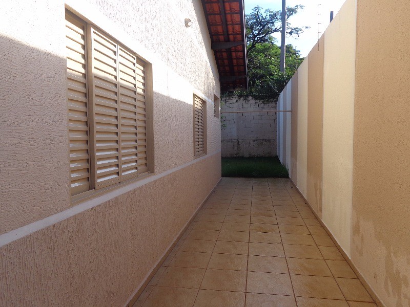 Casa à venda com 3 quartos, 120m² - Foto 4