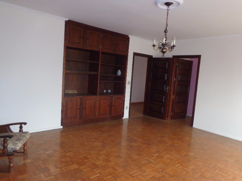 Casa à venda com 4 quartos, 261m² - Foto 10