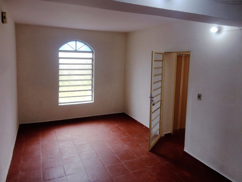 Casa à venda com 3 quartos, 191m² - Foto 4