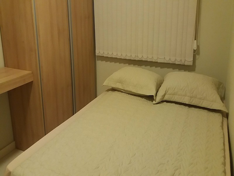 Apartamento à venda com 2 quartos, 65m² - Foto 1