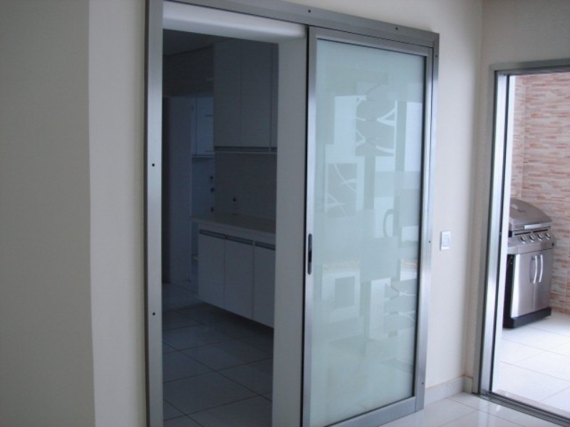 Casa à venda com 3 quartos, 330m² - Foto 11
