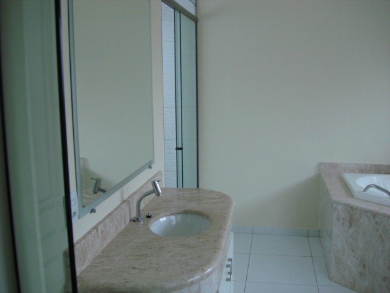 Casa à venda com 3 quartos, 330m² - Foto 36