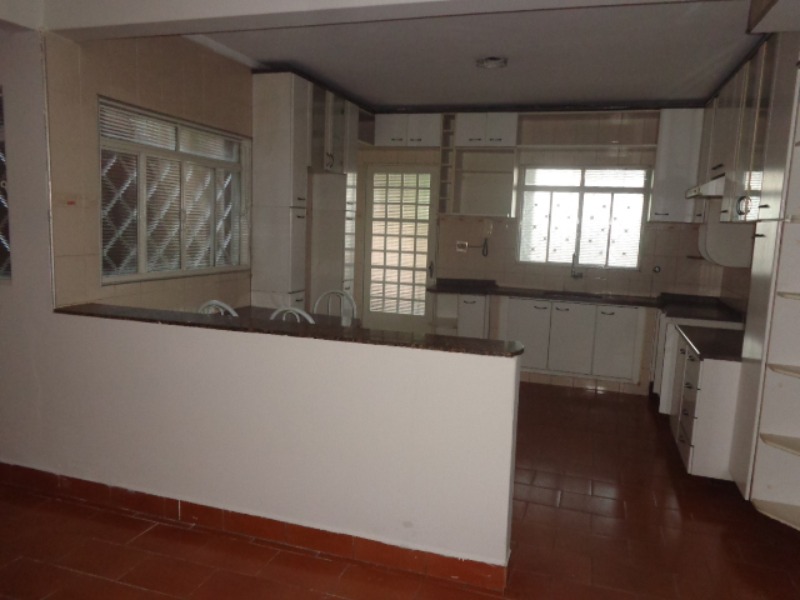 Casa à venda com 4 quartos, 213m² - Foto 11