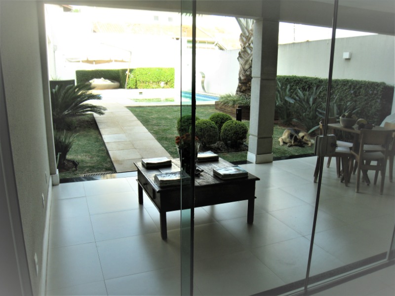 Casa à venda com 3 quartos, 340m² - Foto 22