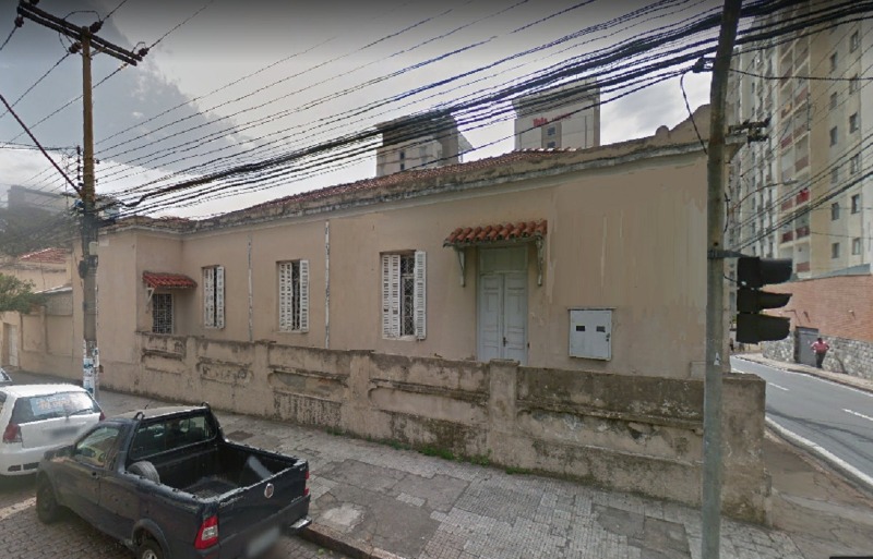 Prédio Inteiro à venda com 3 quartos, 250m² - Foto 1