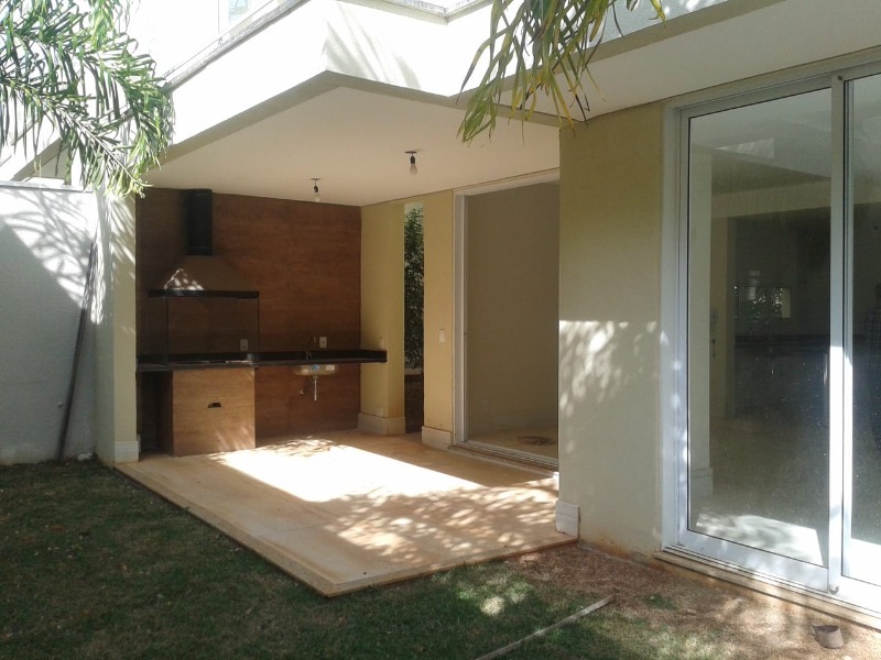 Casa à venda com 3 quartos, 200m² - Foto 12