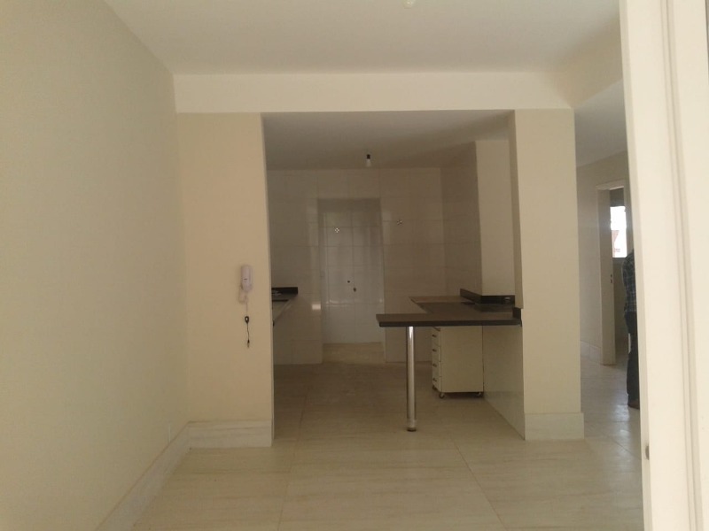 Casa à venda com 3 quartos, 200m² - Foto 14