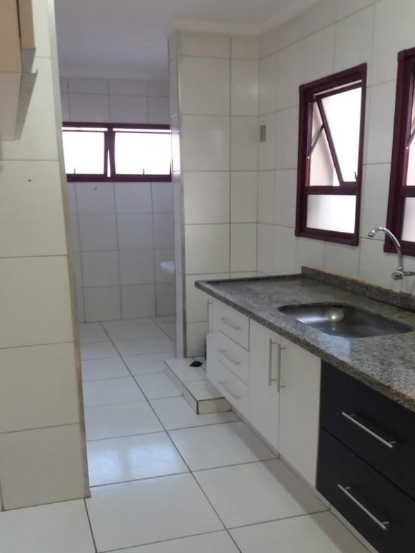 Apartamento à venda com 2 quartos, 66m² - Foto 6