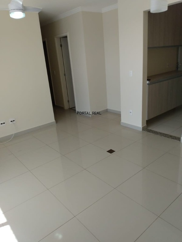 Apartamento para alugar com 3 quartos, 83m² - Foto 3