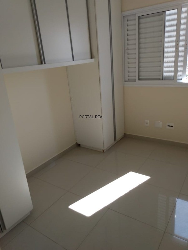 Apartamento para alugar com 3 quartos, 83m² - Foto 7