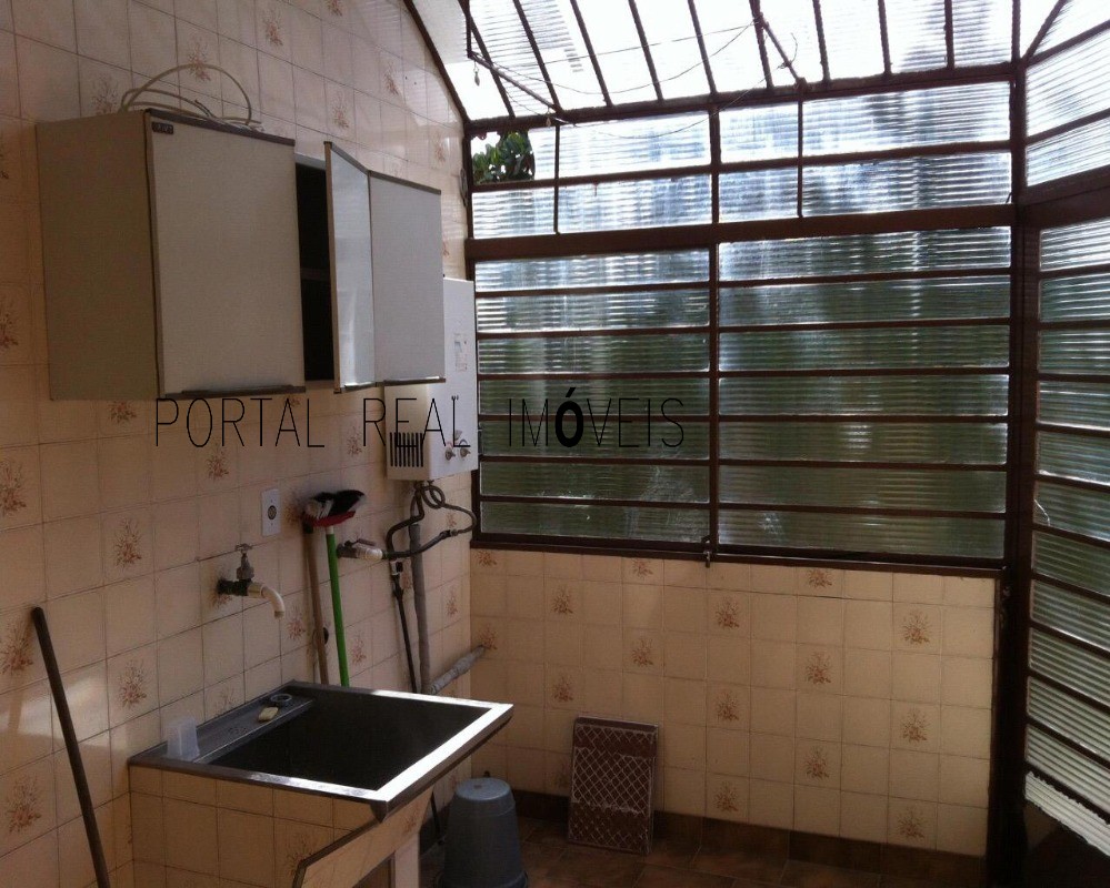 Casa para alugar com 4 quartos, 267m² - Foto 15