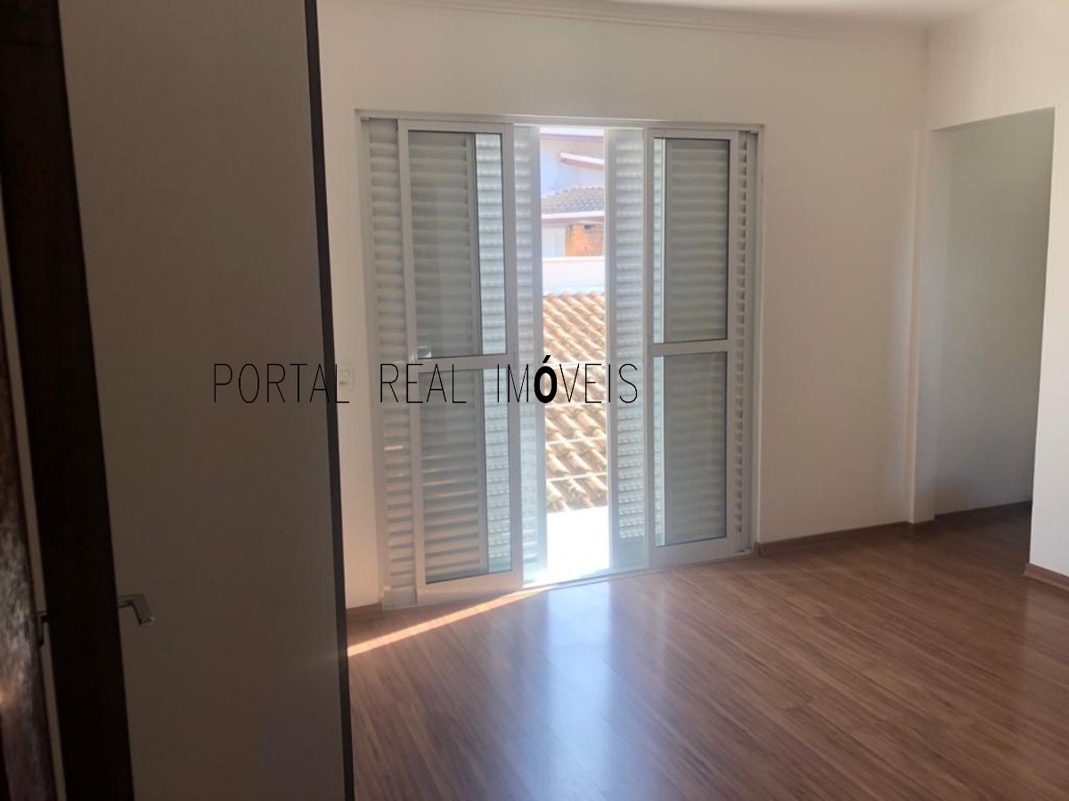 Casa à venda com 3 quartos, 226m² - Foto 23