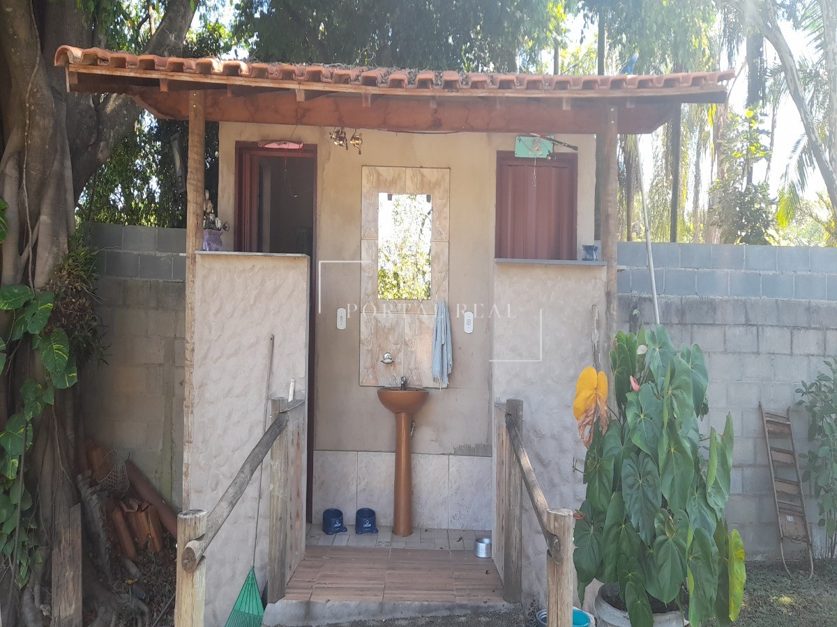 Chácara à venda com 2 quartos, 200m² - Foto 8