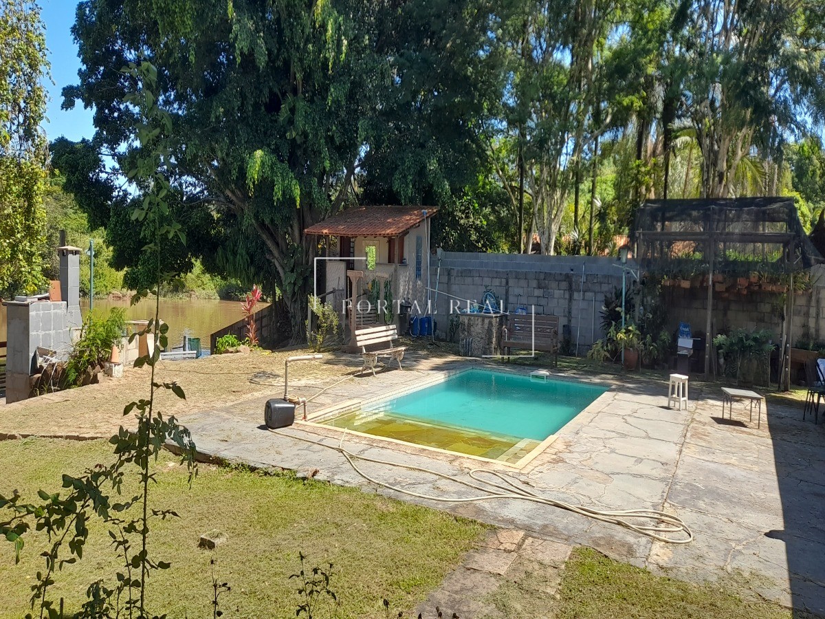 Chácara à venda com 2 quartos, 200m² - Foto 6