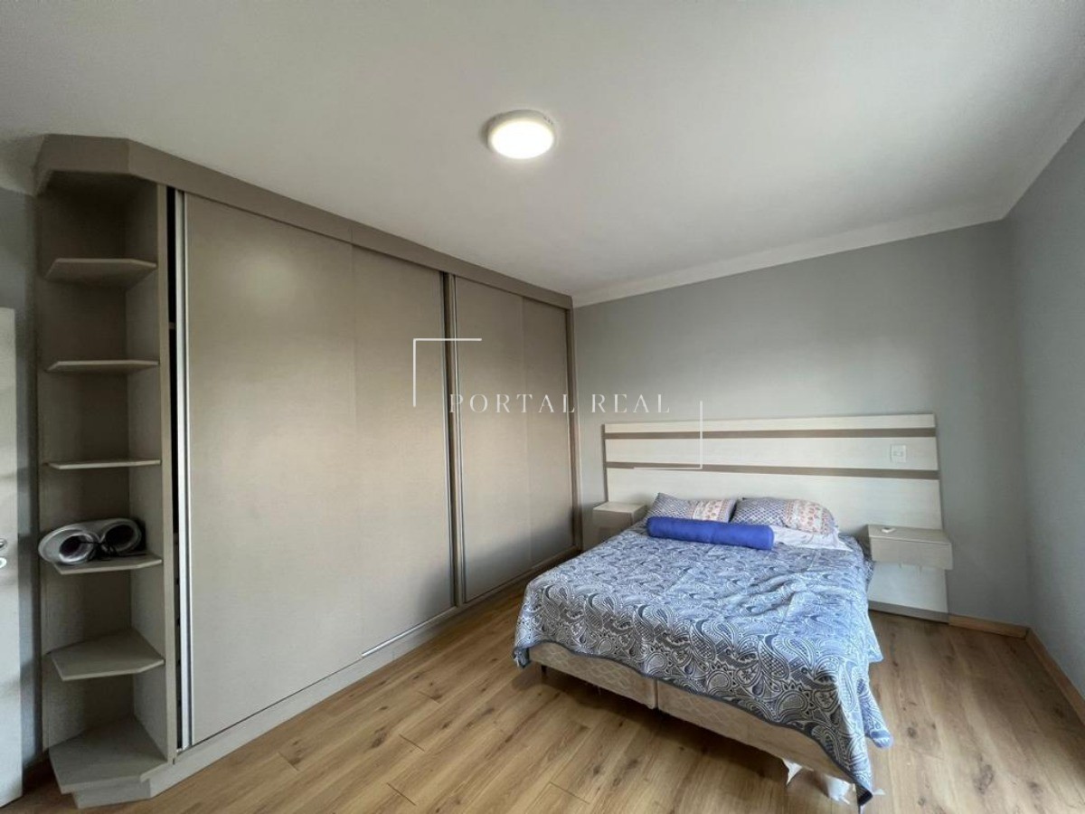 Casa à venda com 3 quartos, 271m² - Foto 20