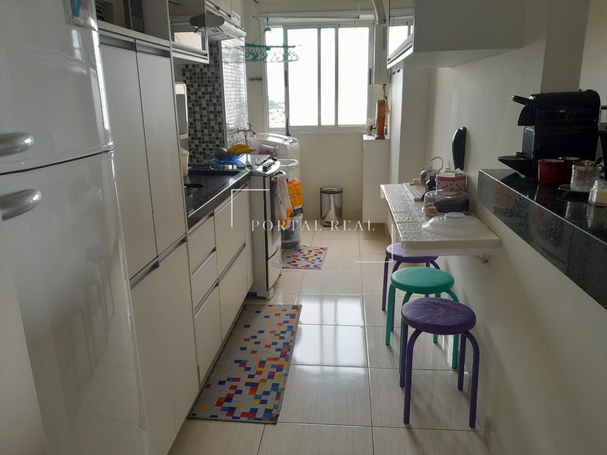 Apartamento à venda com 3 quartos, 75m² - Foto 8