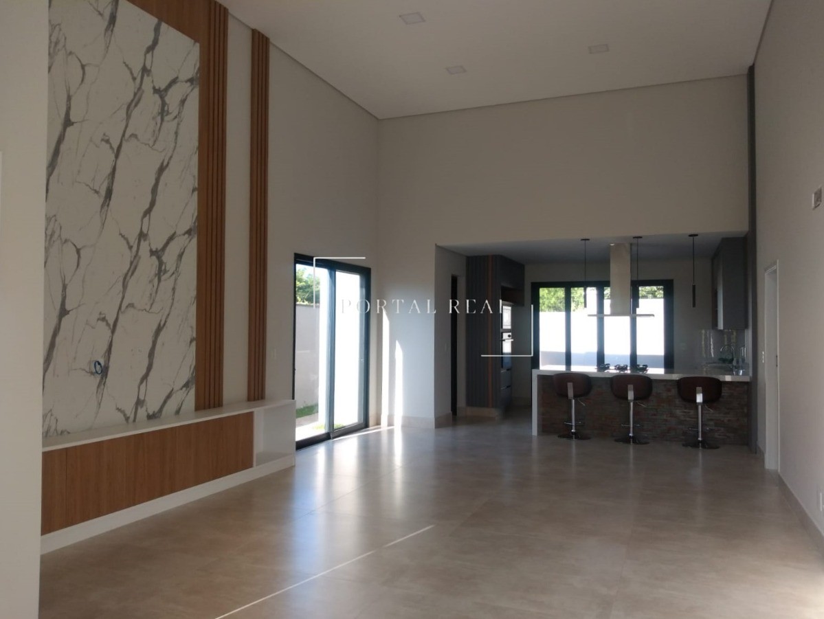 Casa à venda com 4 quartos, 235m² - Foto 5