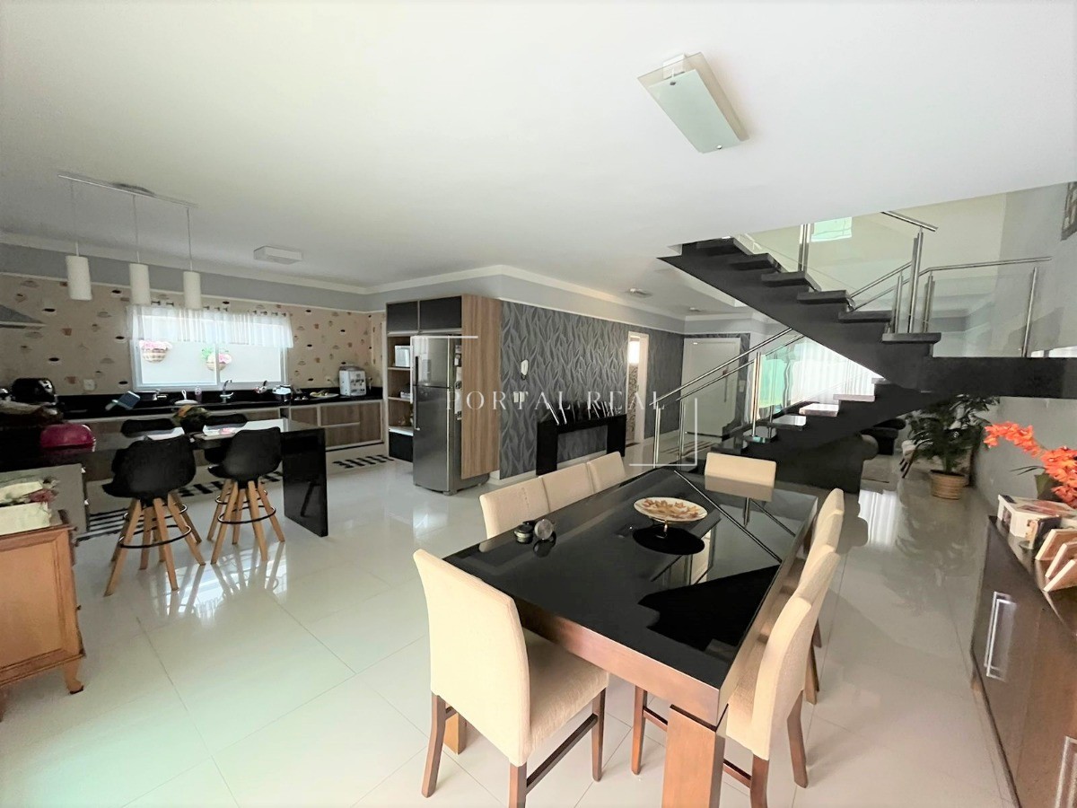 Casa, 3 quartos, 257 m² - Foto 5
