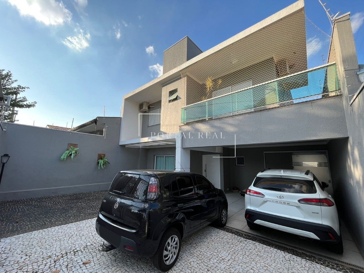 Casa, 3 quartos, 257 m² - Foto 2