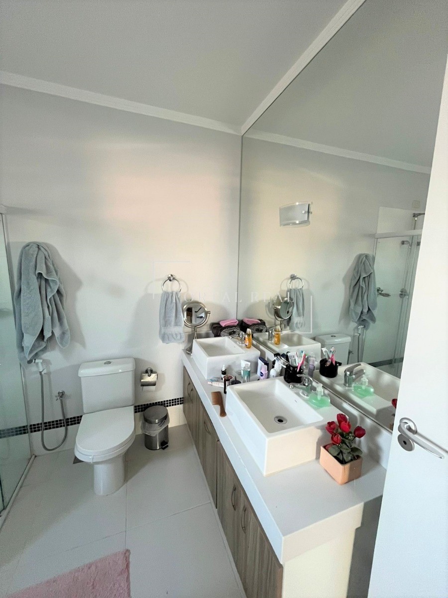 Casa, 3 quartos, 257 m² - Foto 25