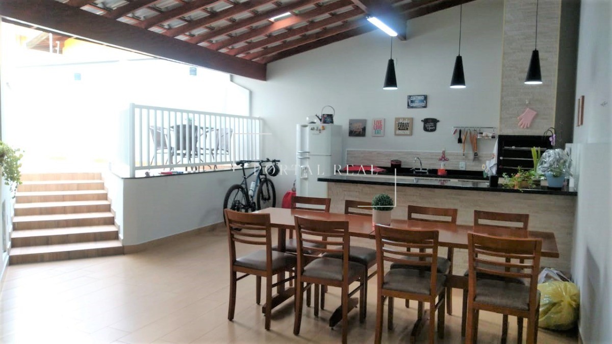 Casa à venda com 4 quartos, 250m² - Foto 37