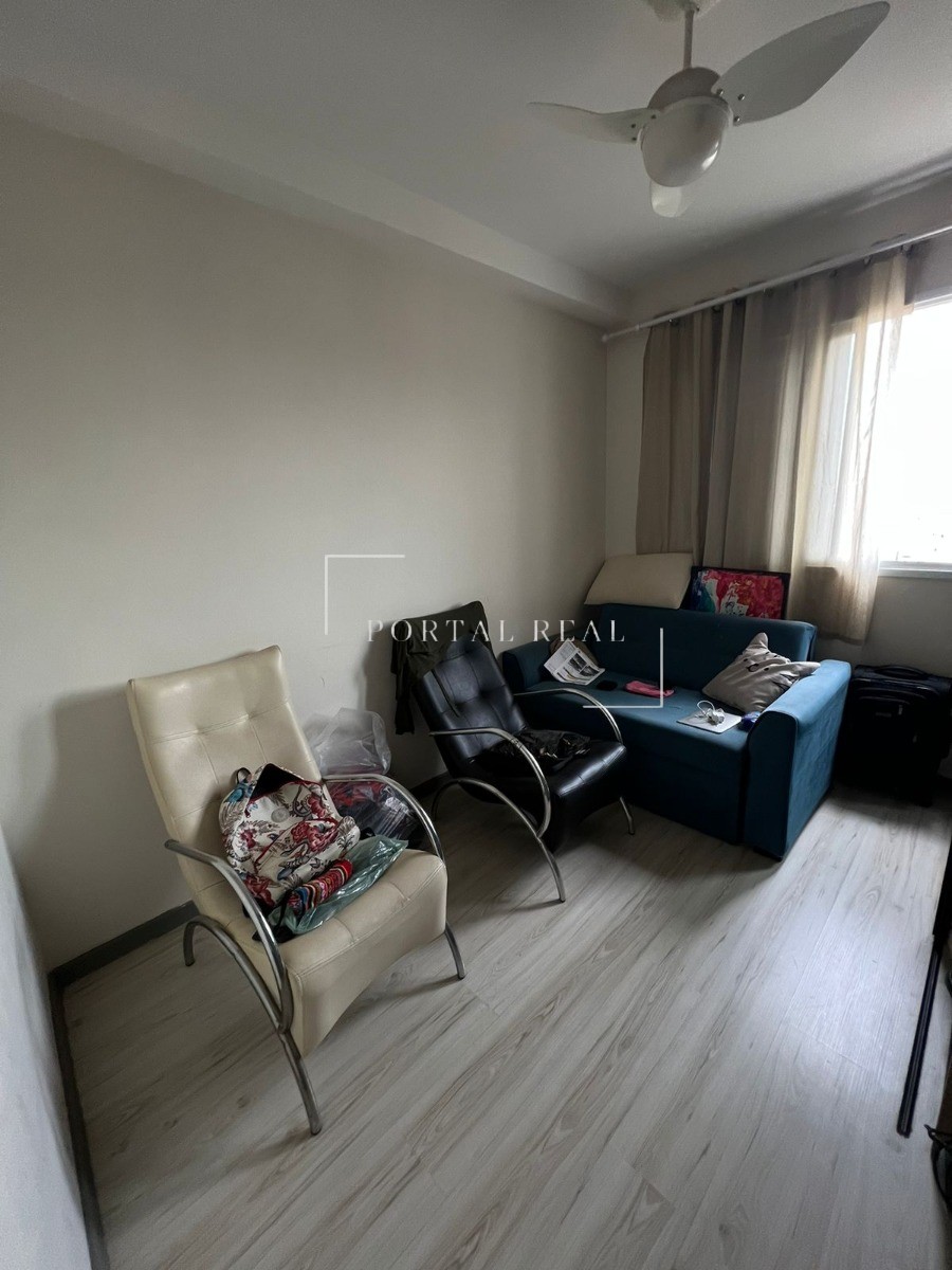 Apartamento à venda com 2 quartos, 50m² - Foto 4