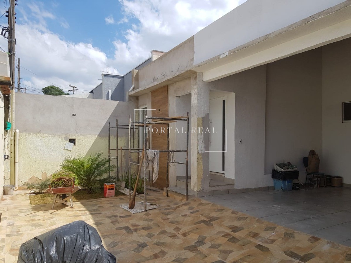 Casa à venda com 3 quartos, 178m² - Foto 3