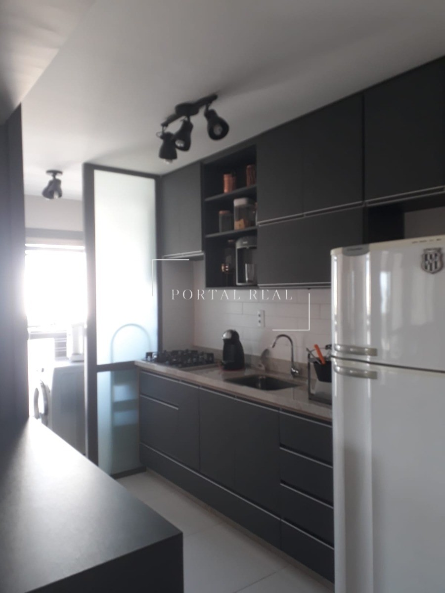 Apartamento à venda com 2 quartos, 87m² - Foto 3