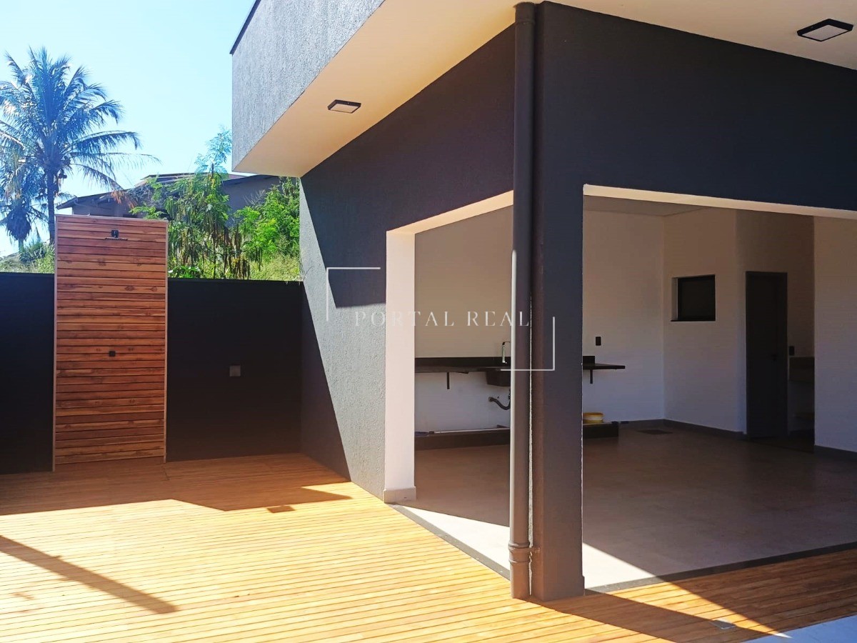 Casa à venda com 4 quartos, 315m² - Foto 21